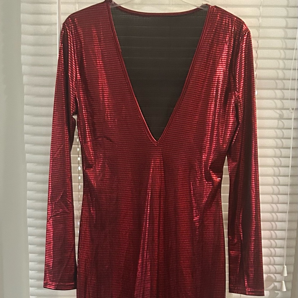 Elegant Red V-Neck Dress